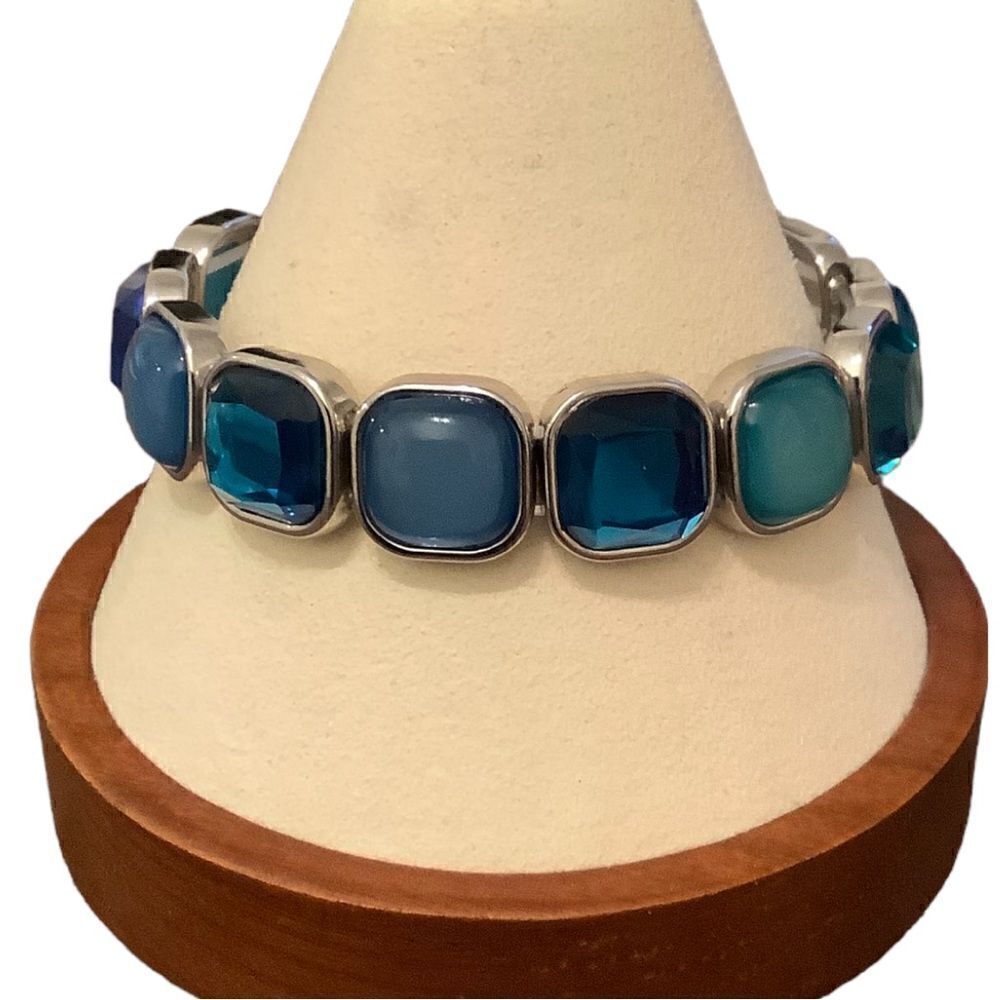 Ophelia Roe blue stretch bracelet. NWOT